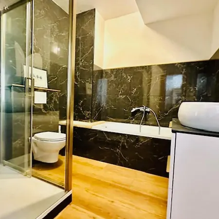 Apartament Modern In The Heart Of