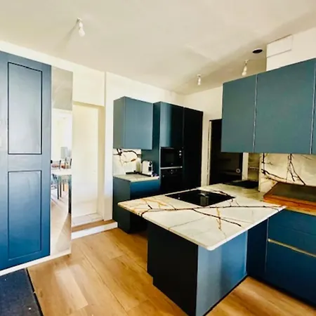Apartament Modern In The Heart Of